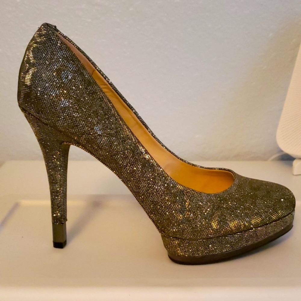 Gianni Bini Beautiful sparkling platforms ⚠️temporal reduction ⚠️